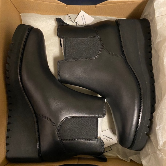 Grand City Wedge Chelsea Boot - Picture 1 of 6